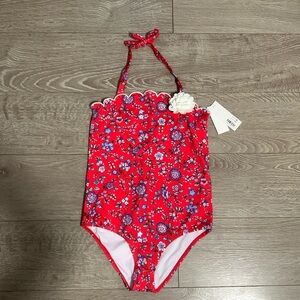 Nwt swim suit , beautuful for summer time to enjoy the pool with kid